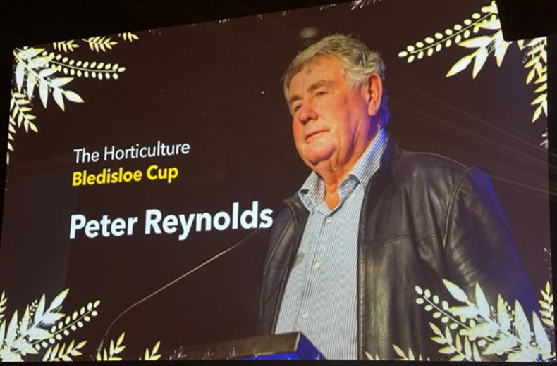 Peter Reynolds Receives Bledisloe Cup for Horticulture Peter Reynolds
